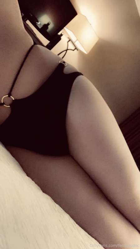 New bikini set! Many thanks to the daddy who bought it for m.. 4