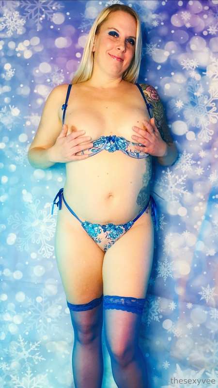 Baby it’s cold outside but this shoot was hot! 5