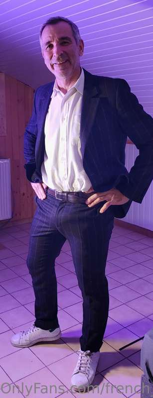 Do you like videos with suit? 3