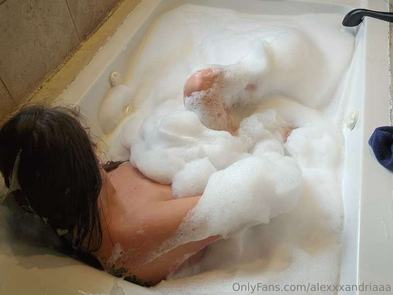 Alexxxandriaaa - Onlyfans - 01 Sep, 2023 1