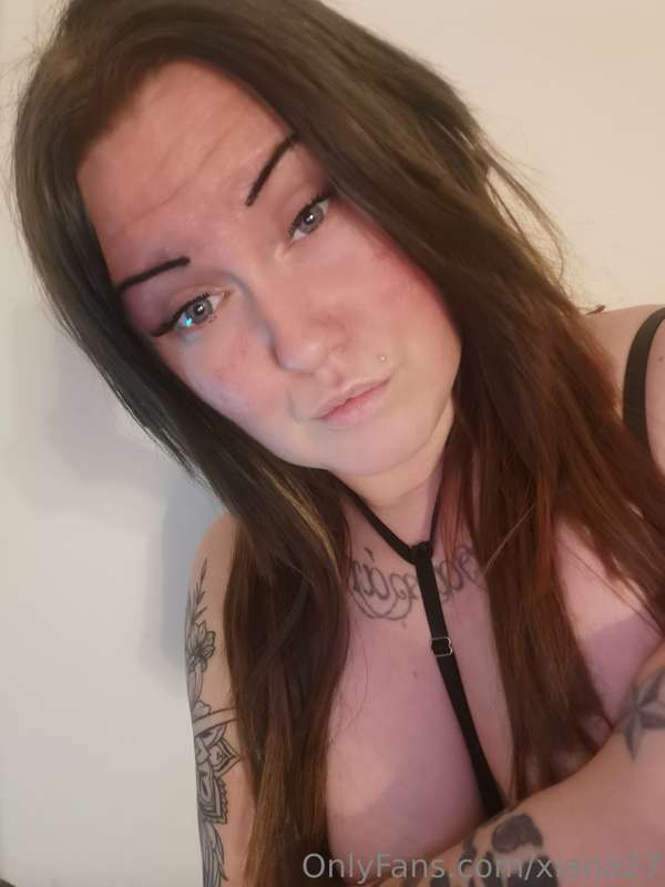 Have a nice day Send me a tip honey and let's have a good ch..