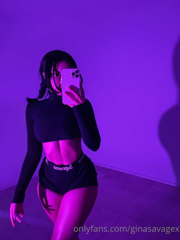 A Selfie Goddess 💜