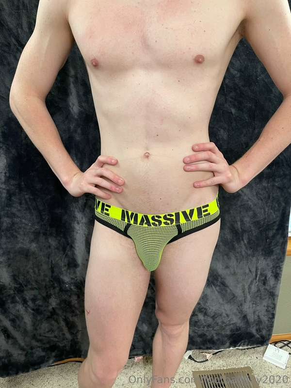 Sexy Airman pics! Set 1