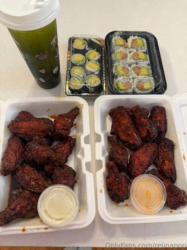 Belly incoming! Nice and heavy 🥰ORDERED 16 Korean fried chic.. 5