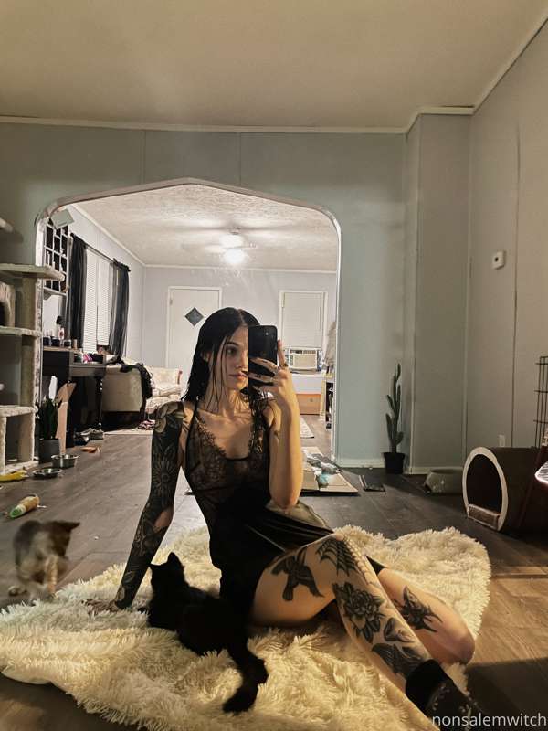 i feel like a fairy 🖤 5
