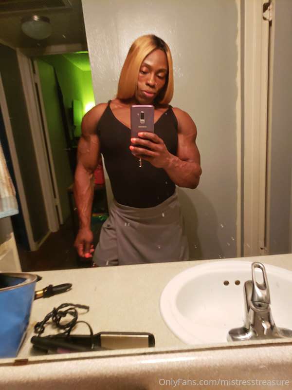 Blonde Ambitions 20