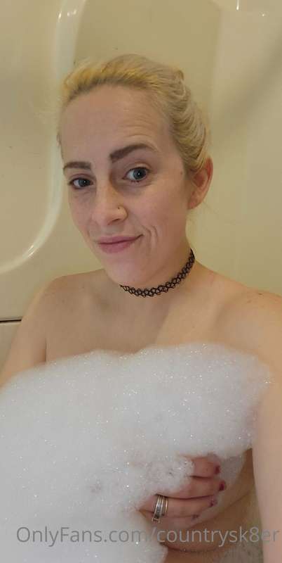 Had a little bubble bath fun earlier (; 4