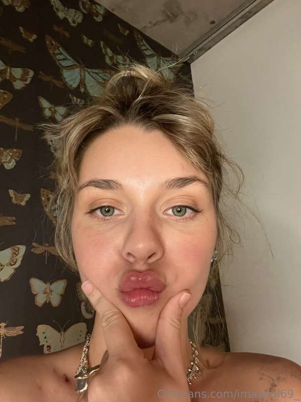 >.<