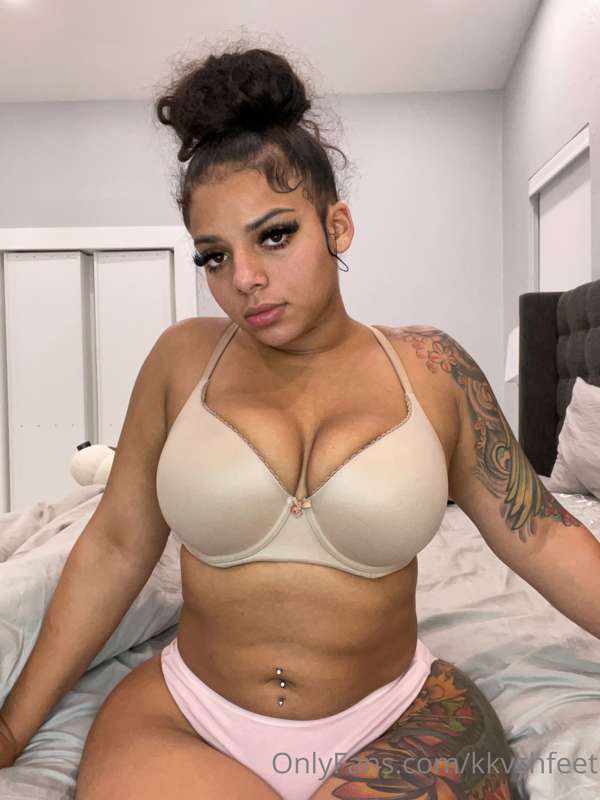New nudes unlock to see me take it all off 🐱💦 1