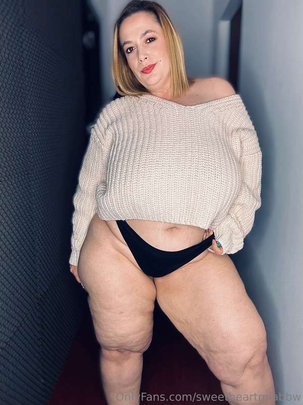 Still sweater weather in my country, what about where you ar.. 9