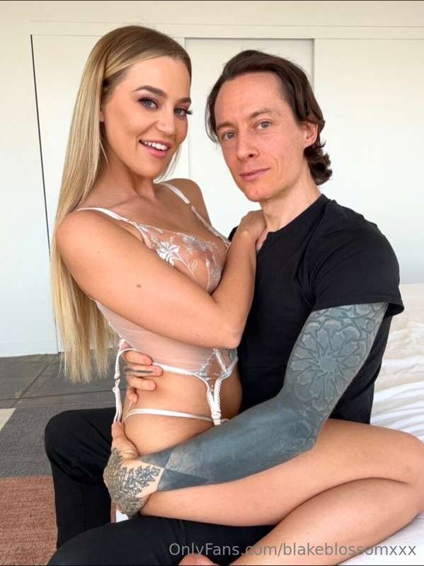 new scene with @owengray 😍go to his page to watch 😘😘😘