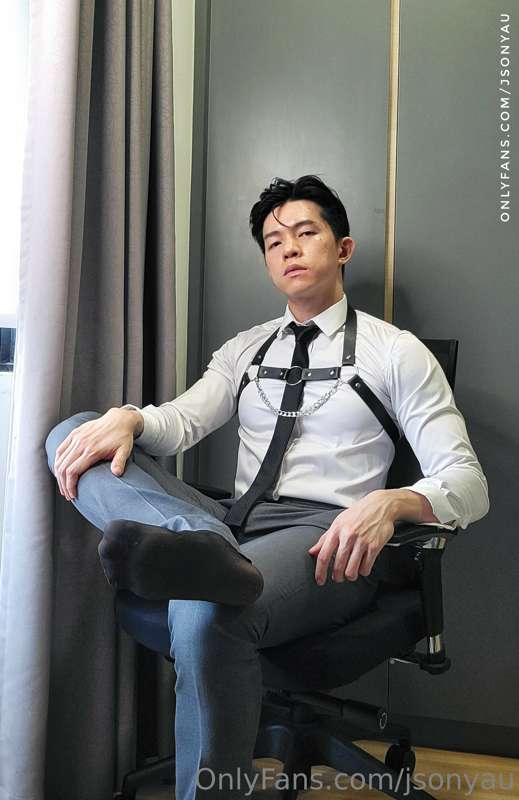 More suit and tie selfies 1