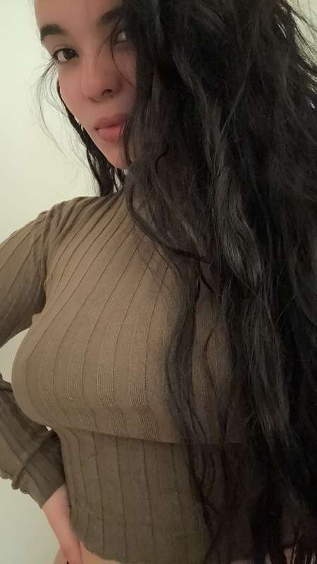Hey! I'm online right now!🔥🔥