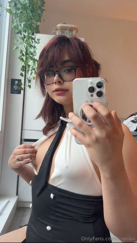 keep swiping for my titties 🫶🏼 12