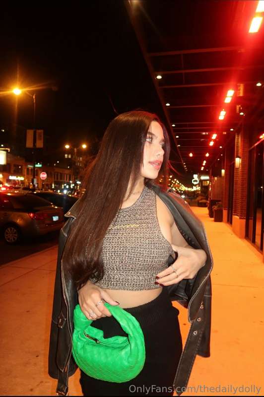 Late nights in the city ✨