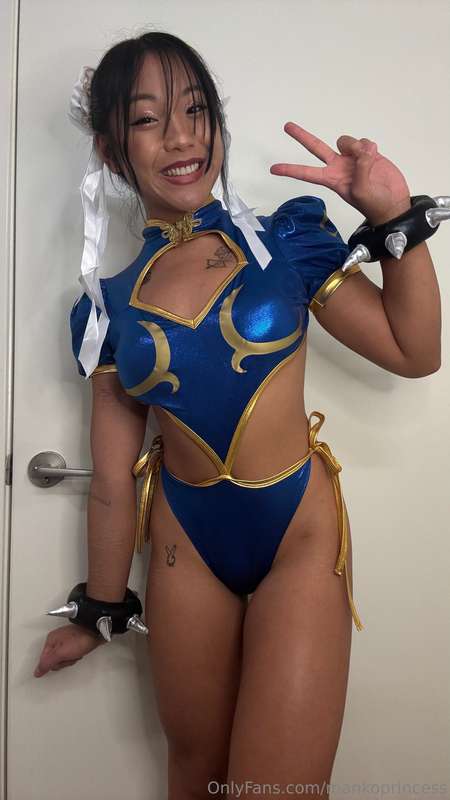 Chun li for an event I’m working tonight :3  2