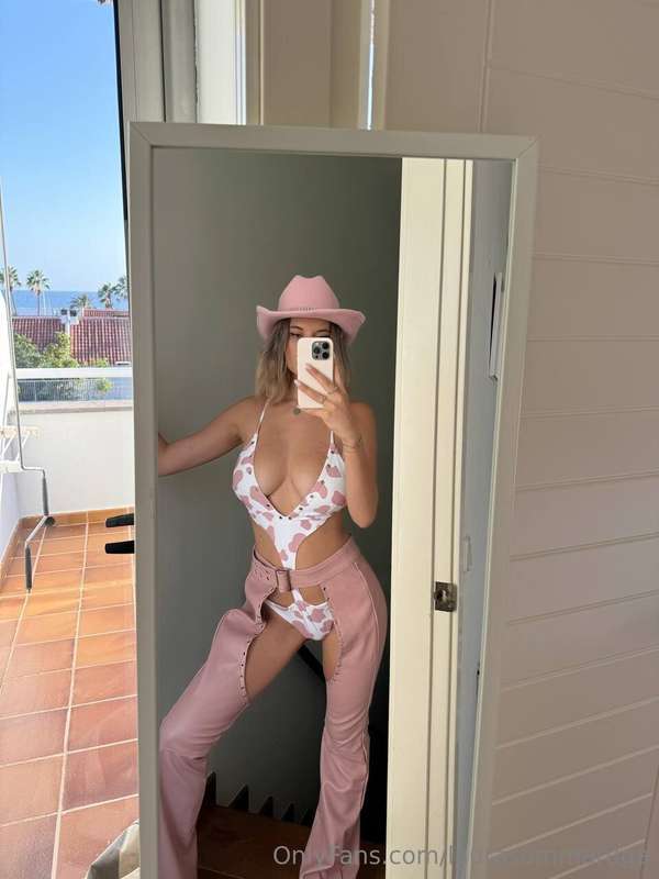Come mi sta il cappello da cowgirl?🥰 3