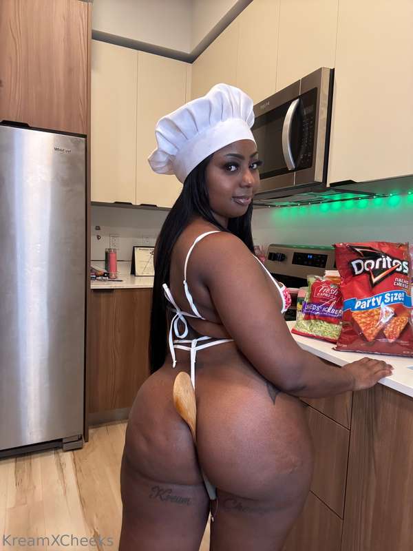 Can I cook 🧑‍🍳 for you daddy? 7