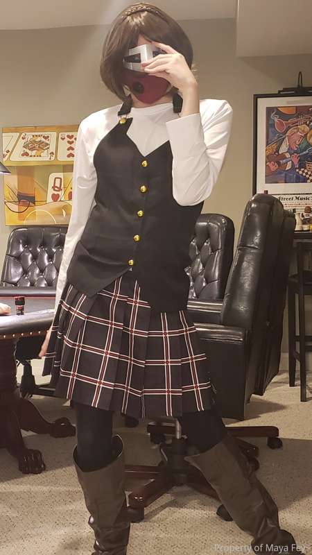 Makoto Niijima set! 😊 
You will join the phandom.... you wil.. 12