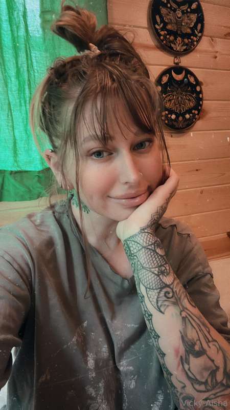 DM me and tell me if you consider yourself a sex addict beca..