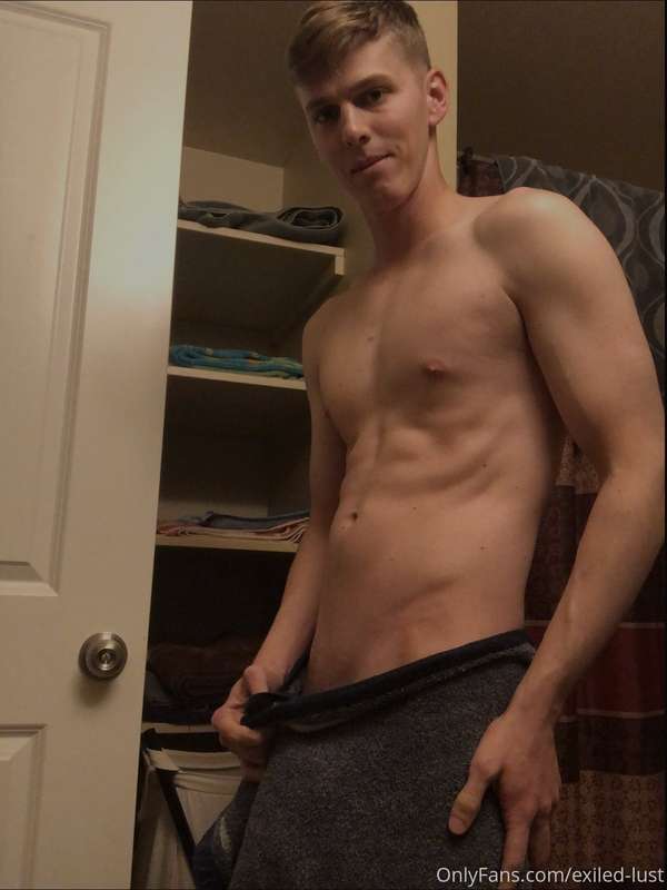 Some pictures of me at my old place before I moved. When I w..
