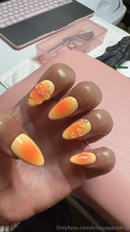 you like my new grippers??😋