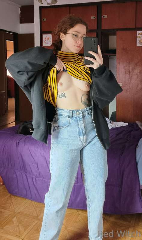 Do you like my outfit?