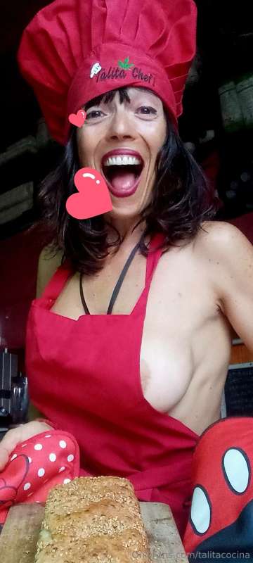 Llueve.... ideal para prender la cocina y hornear este riquí..