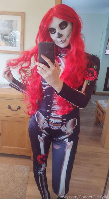 Gadgetgirlkylie - Fansly - 07 Oct, 2023 4