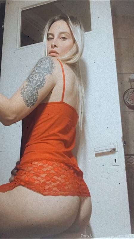 hello baby did you miss me? 🔥 @apoloniabitch