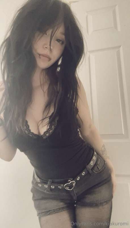 Just some regular pics :3 I bet you could still cum to them .. 6