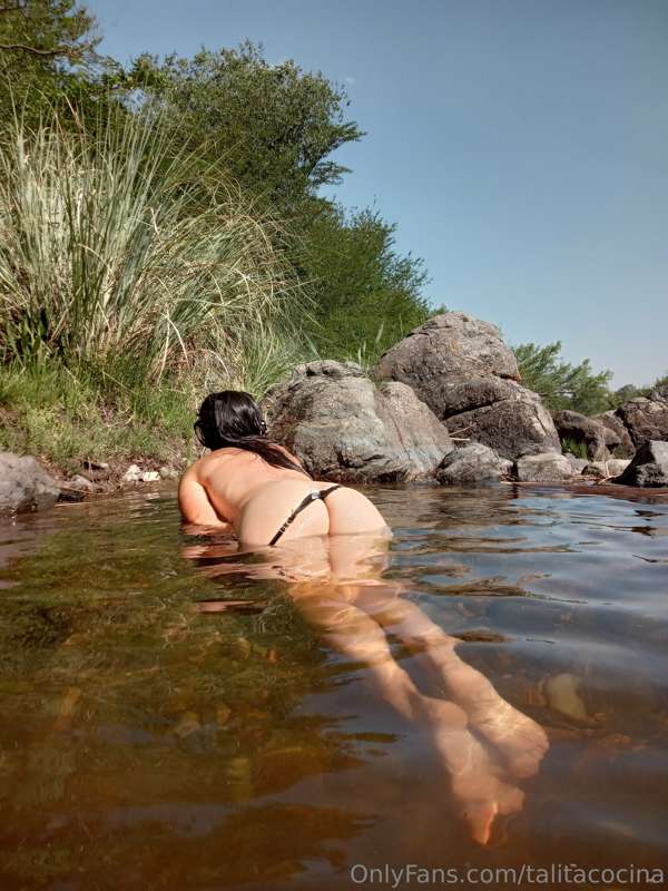 La Chef Hot de Argentina... nudes en las Sierras
@talitachef