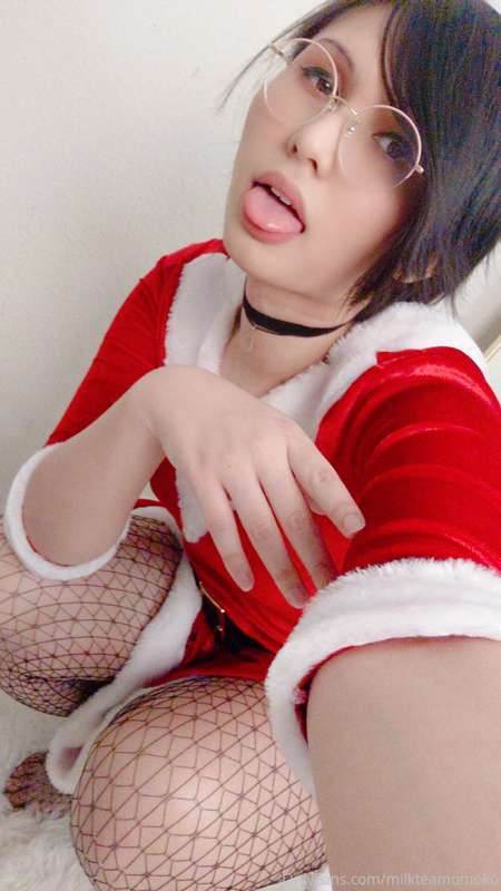 full set upload from last year, please enjoy while i hurry a.. 19