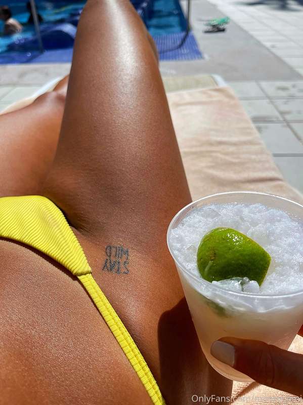 ☀️ 🏝 🍸