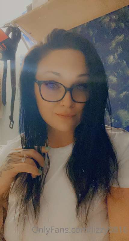 Lizzy0816 - Onlyfans - 09 Mar, 2022