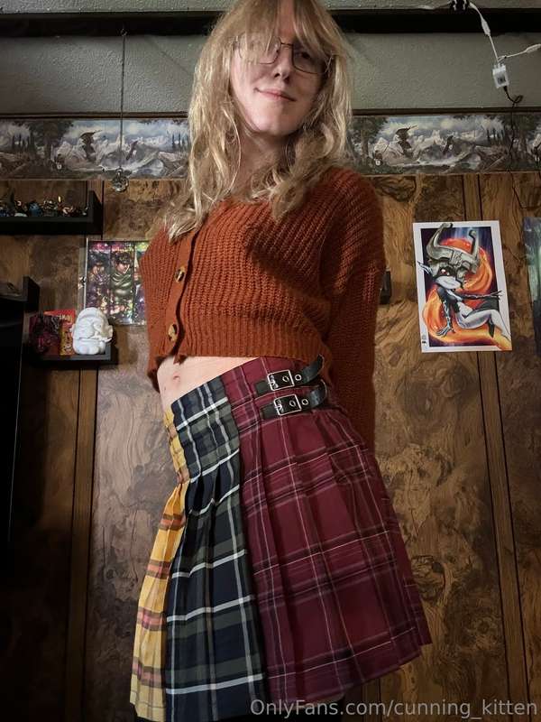✨happy monday✨Fall is coming. Can you feel it in the air? 🍃🍂.. 12