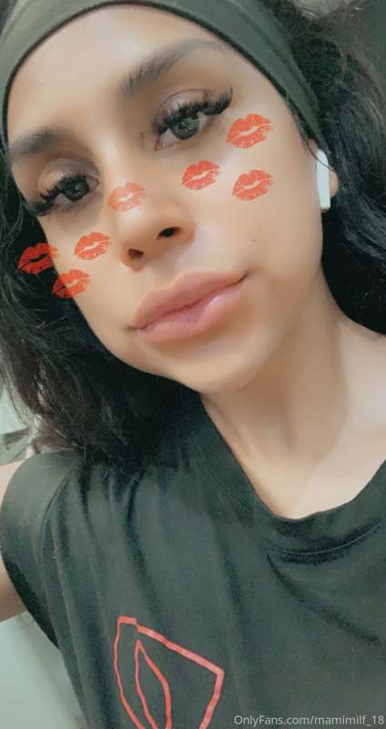 Say hi 🙋🏽‍♀️ 😍💗 
Swipe & add 🥰 2