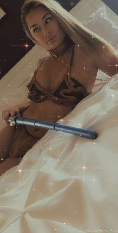These dick ratings as Slave Leia are making me SO wet! Keep ..