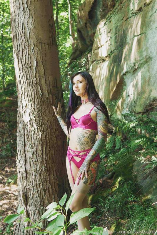 Which picture is your favorite from my latest shoot? If this..