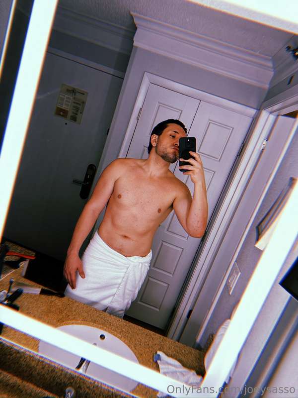 come get me naked 👄