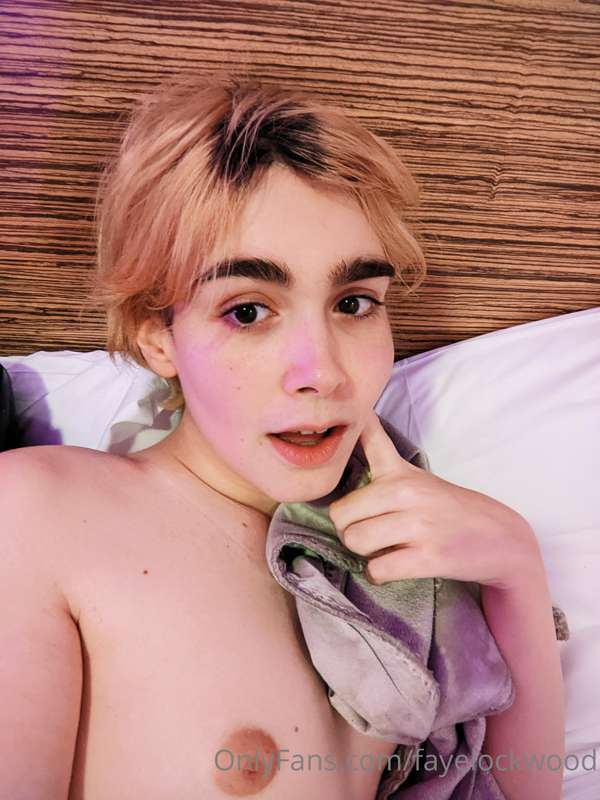 I just bought a cute femboy dinner, does anyone wanna cover ..