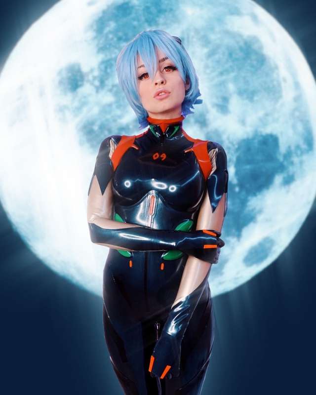 take me to the moon 💙 

I hope you enjoy these fun edits of .. 1