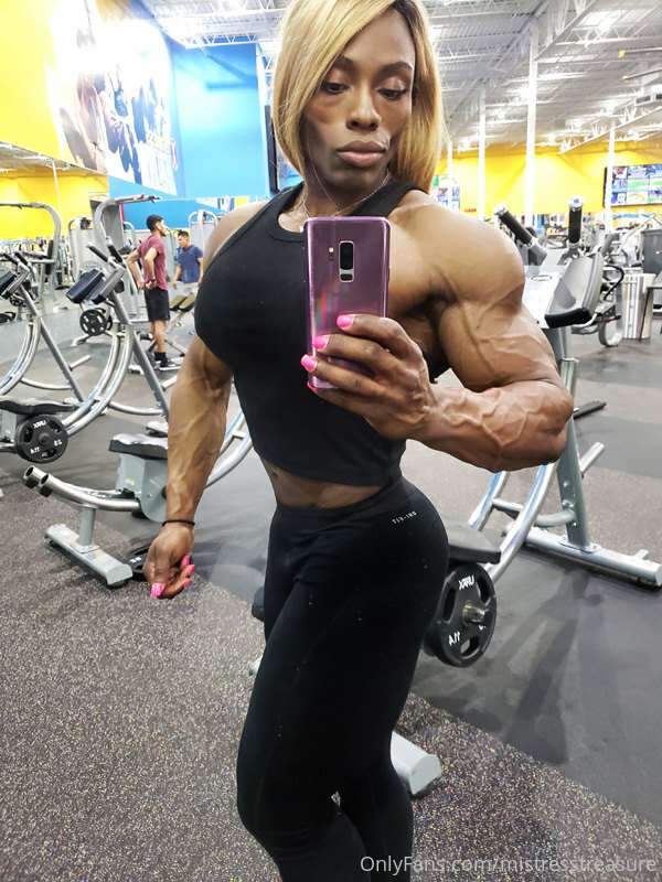 Blonde Ambitions 11