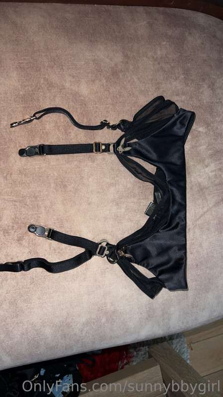 Selling some lingerie if any of you would be interested 😈 14