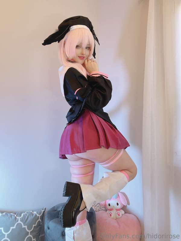 Want to see what else is pink? Shimoe Koharu cosplay from Bl.. 1