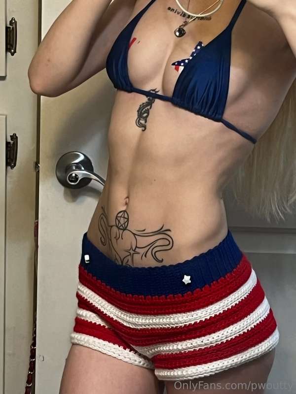 Pool day outfit ⛱️🌻☀️  These shorts are custom made I love t..