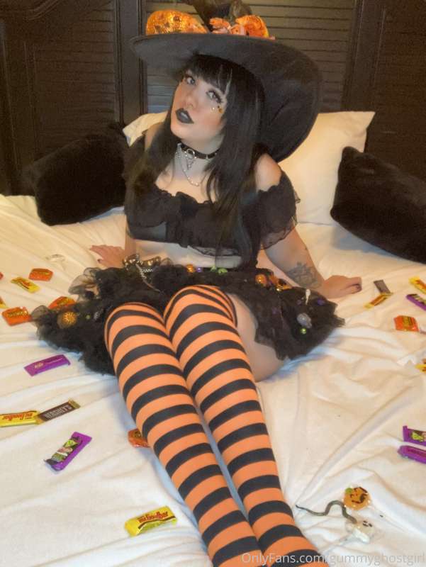 I have a treat for you 🍭💕 12