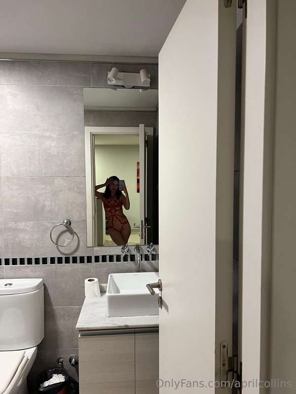 Aprilcollins - Onlyfans - 22 Feb, 2025 10