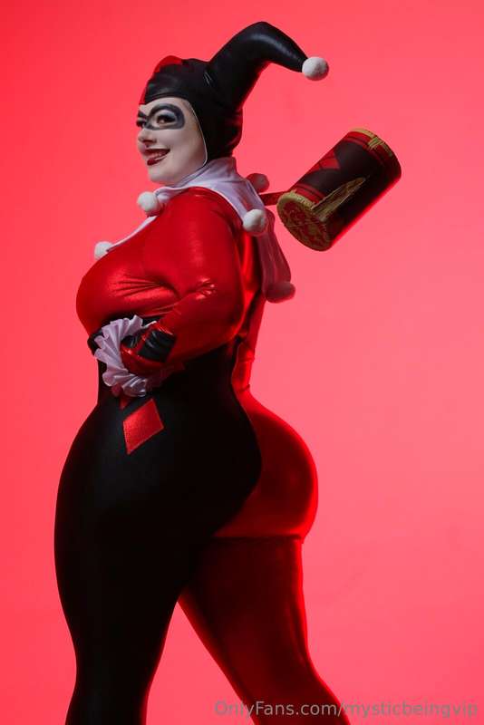 Day 10/31 days of Halloween | Classic Harley Quinn 🃏 7