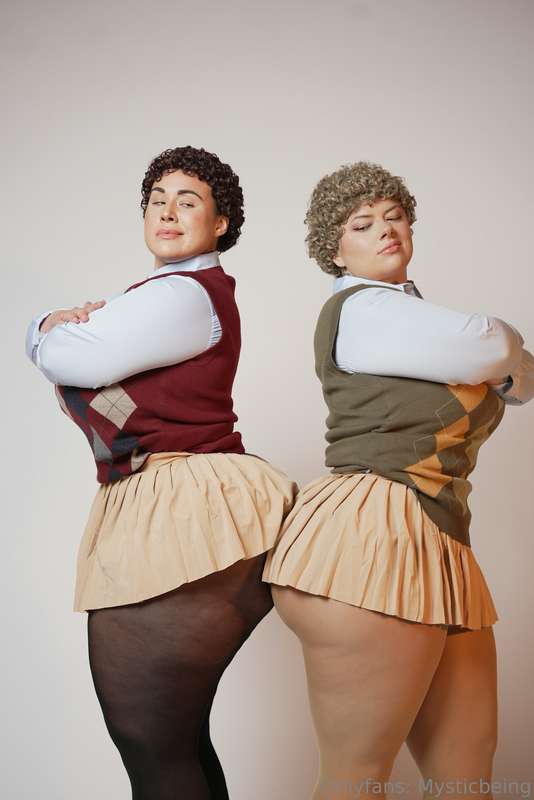 Day 21/30 days of Halloween | Step Brothers with @mythiccal .. 3